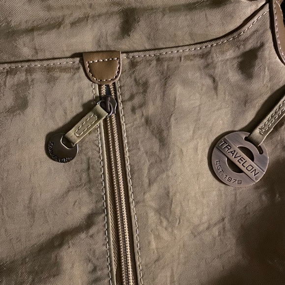3/$15 Travelon bag - Picture 4 of 7